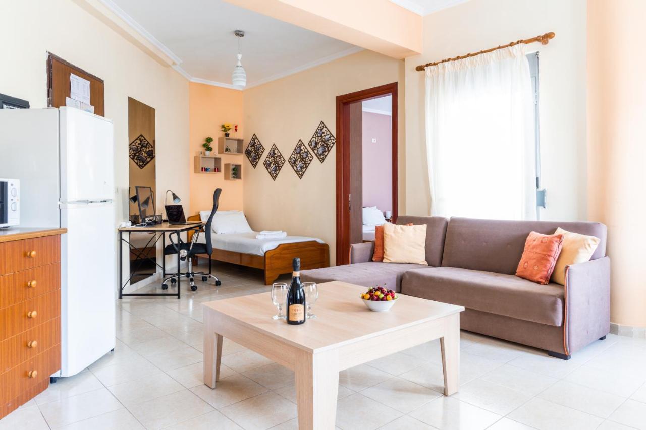 Work-Friendly Central Apartments, Sarande Bagian luar foto