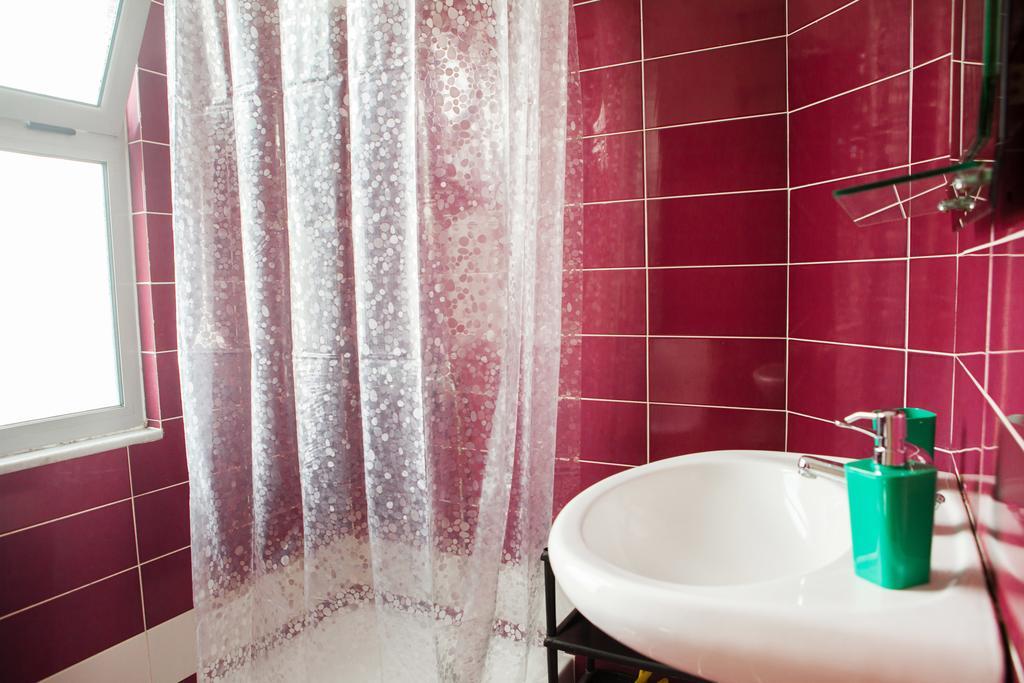 Work-Friendly Central Apartments, Sarande Bagian luar foto